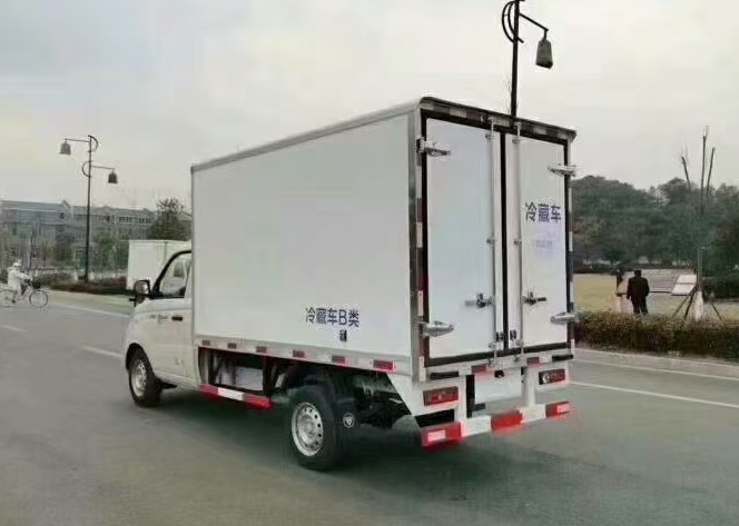 国六福田祥菱V1冷藏车全方位高清图展示