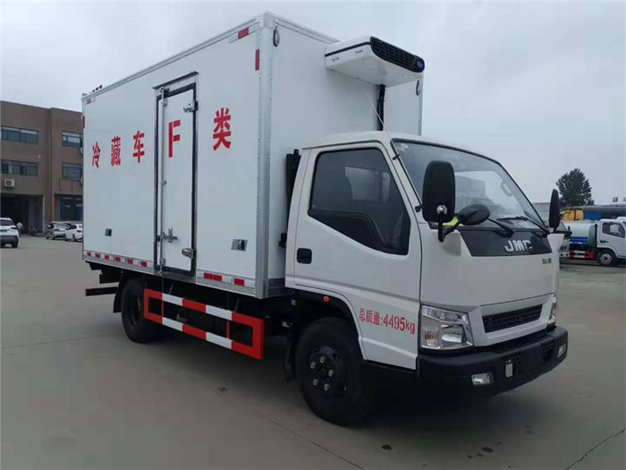北京江铃顺达(宽体)冷藏车(厢长4.05米)